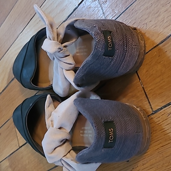 Toms Jutti Dorsay Flats with bow size 6 1/2 - Picture 5 of 7
